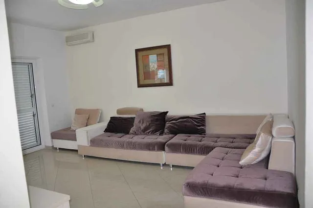 House in with pool in Dobrota — photo 14