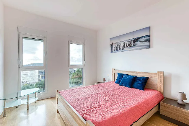 A bright and comfortable 65 m² apartment in Rafailovići
