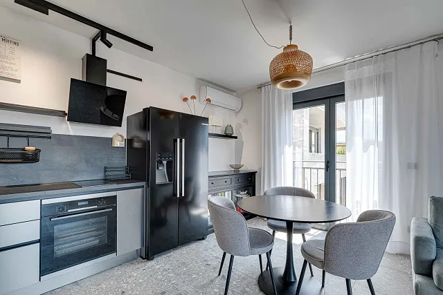 Modern three-bedroom apartment in the centre of Tivat with sea views — photo 15