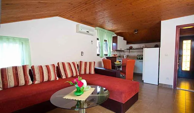 Villa-Hotel near the sea in Becici — photo 10