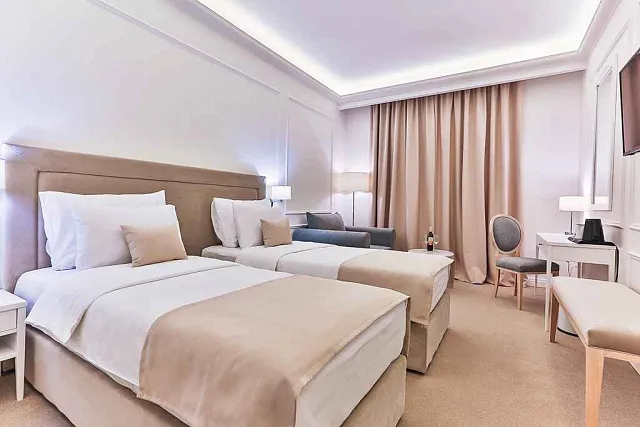 Hotel in the center of Budva — photo 5