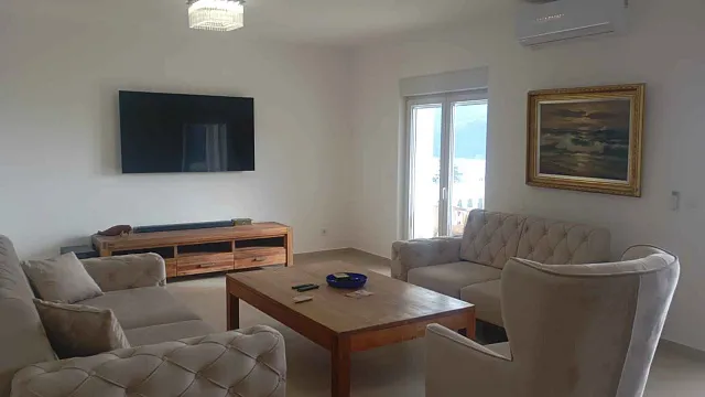 6863 House near Kanikula in HN, 444 m², perfect condition