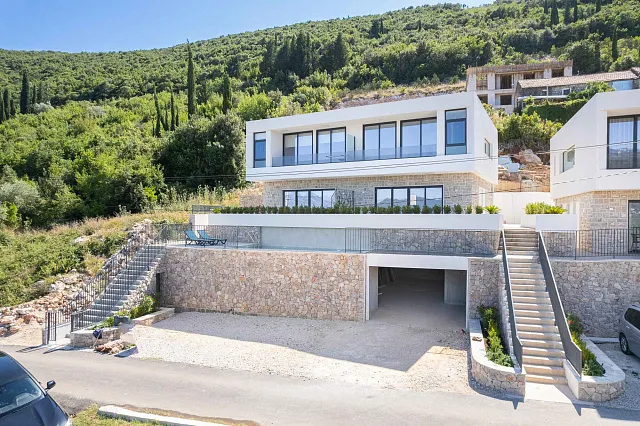  Herceg Novi – Luxury Duplex with Panoramic Bay Views — photo 19