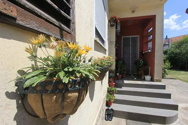 House with a beautiful courtyard in Bar — photo 12