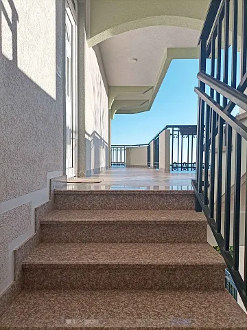House with three apartments in Zagrađe, Sutomore — 450 m²