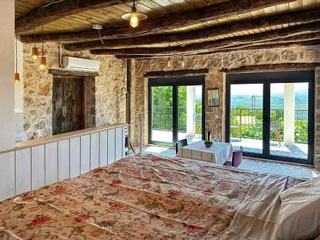 Stone house with sea view in Dobra Voda — photo 2