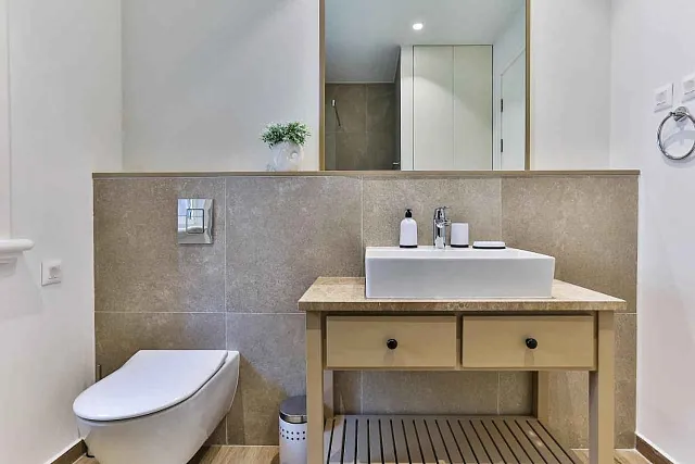 A 95 m² apartment in the prestigious Luštica Bay resort with beautiful sea views. — photo 8