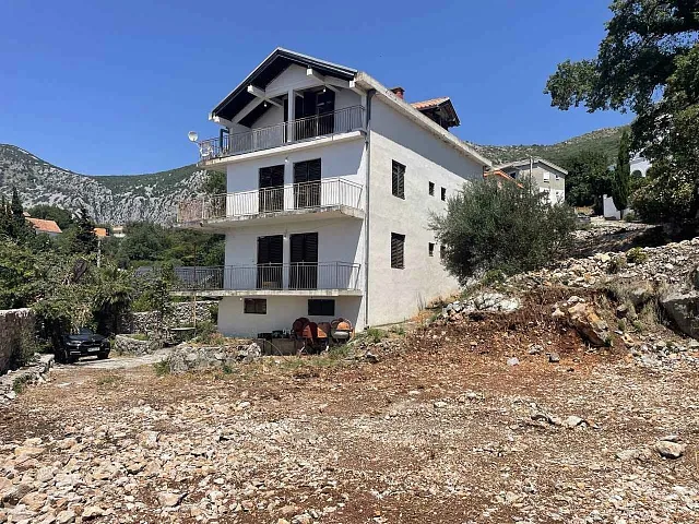 House in Ratac, Bar with a 1,600 m² plot — approx. 350 m² — photo 5