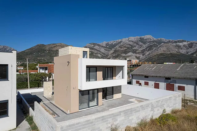 Modern House in Bar with Terrace and 3 Bedrooms — photo 10