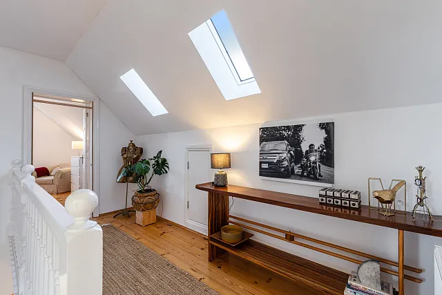 Family Home with Panoramic Nature Views — photo 39