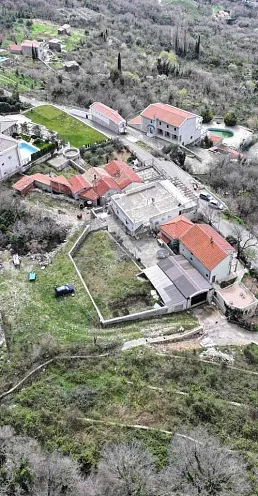 Plot of 5436 m² in Blizikuće with a Project