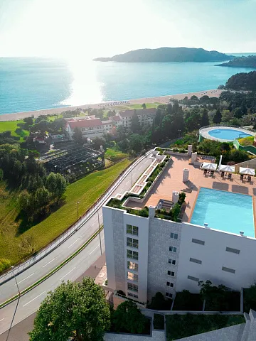 Luxury Apartments in Bečići with Direct Sea Views — photo 5