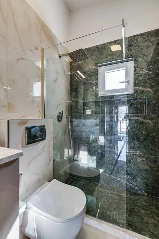Two-storey spacious house in Sutomore — photo 12