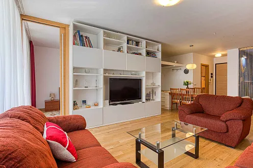 Modern, Comfortable, and Fully Equipped One-Bedroom Apartment Near the Beach — photo 3