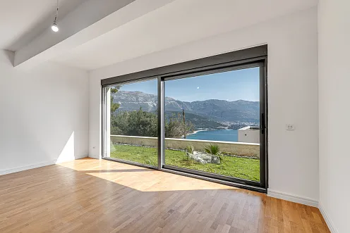 Luxury Newly Built Villa with Panoramic Sea Views – Budva