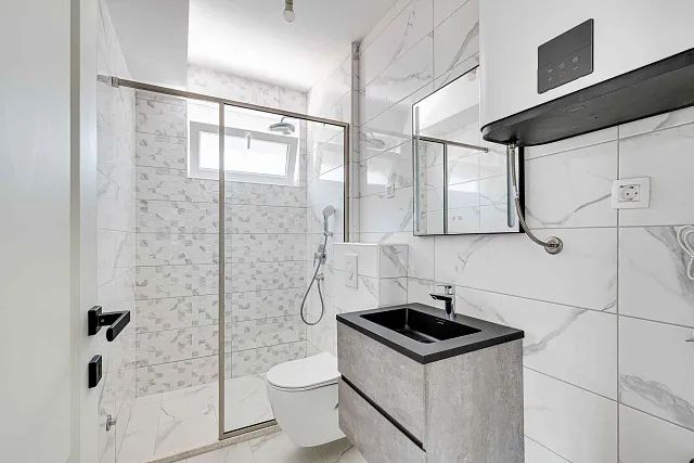 Apartments in a new modern building in Igalo. — photo 12