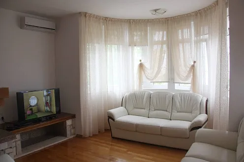 Apartments in Villa with sea view in Shushan