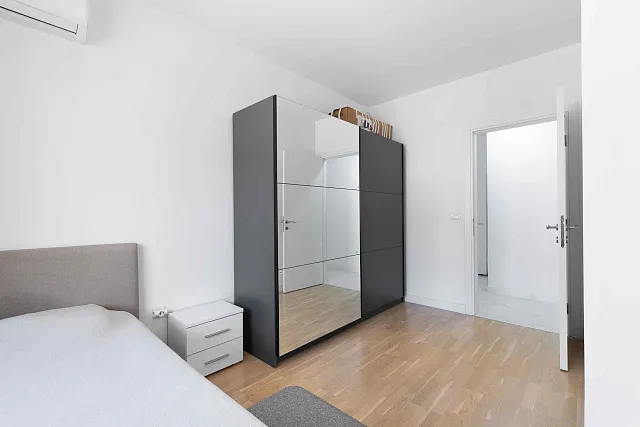 Spacious and Airy Apartment in the Heart of Budva — photo 23