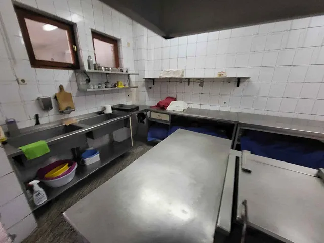 Hotel with 16 apartments in Buljarica — photo 8