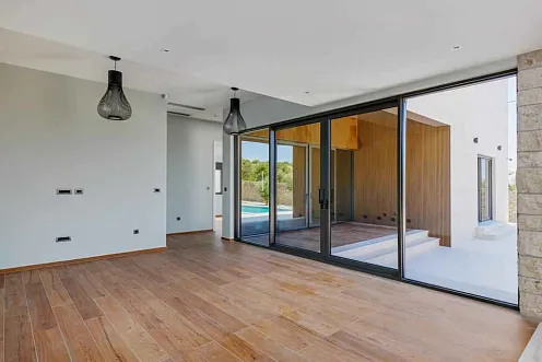 Luxury villa with pool and spectacular sea view — photo 2