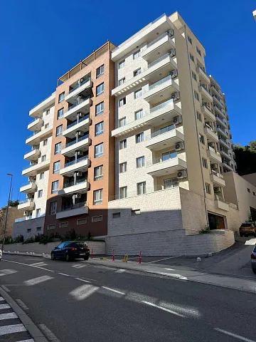 Apartment in a new building in Becici, 200 meters from the sea — photo 11