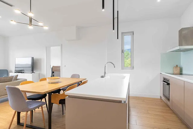Luxury penthouse with spectacular sea views — photo 20