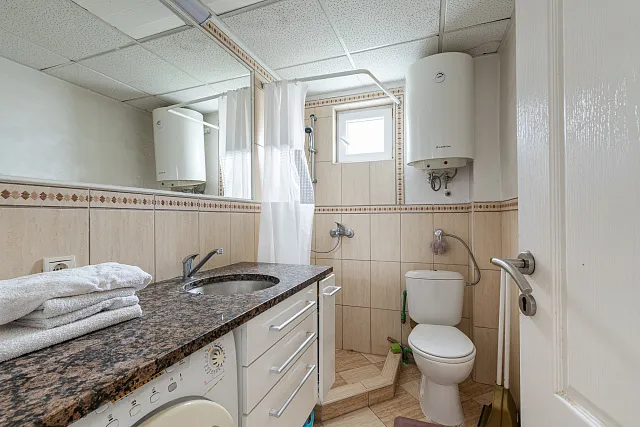 72 m² apartment in the center of Budva — photo 9