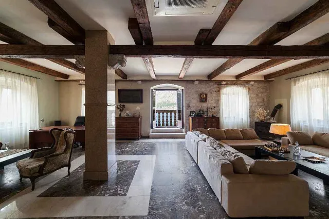 A furnished four-storey villa in Prcanj — photo 13