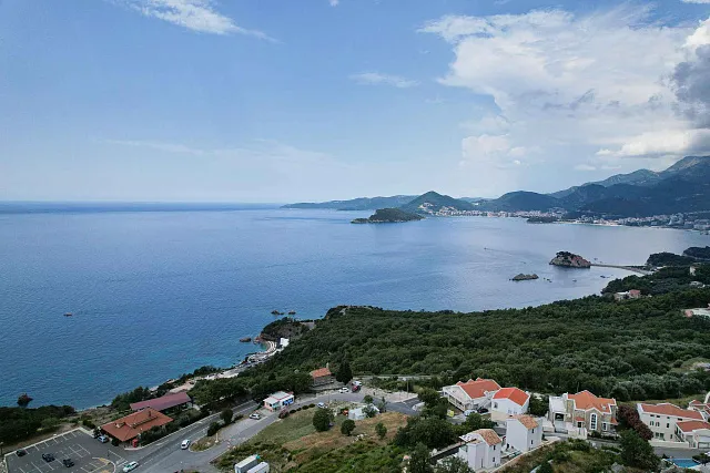 Exclusive Villa in Blizikuće, near Sveti Stefan — photo 43