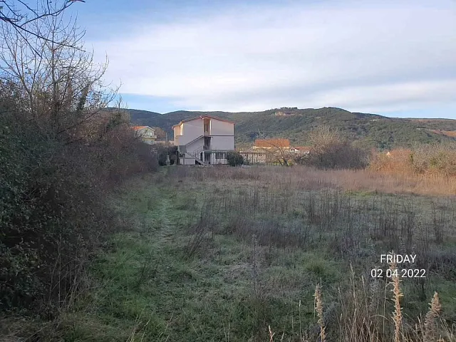 Plot in Radanovici