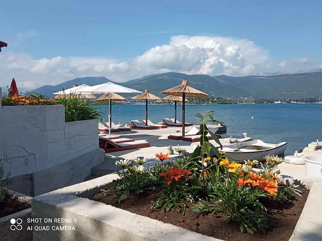 Apartment villa with private beach — photo 13