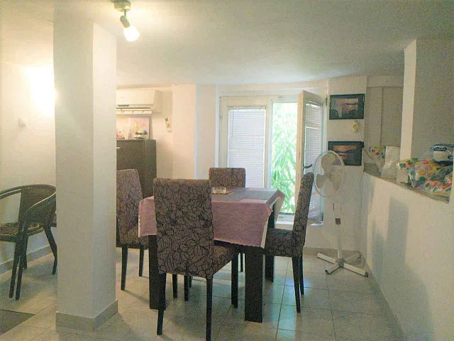House with two apartments in Becici — photo 14