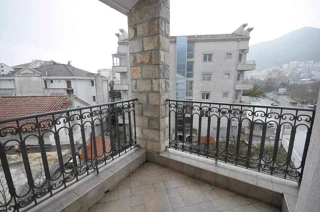 Apartments in Budva — photo 12