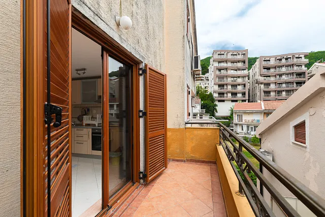 Two-Bedroom Apartment with Large Terrace in a Prime Area of Budva – 88 m² — photo 14