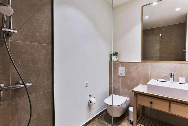 A 95 m² apartment in the prestigious Luštica Bay resort with beautiful sea views. — photo 9
