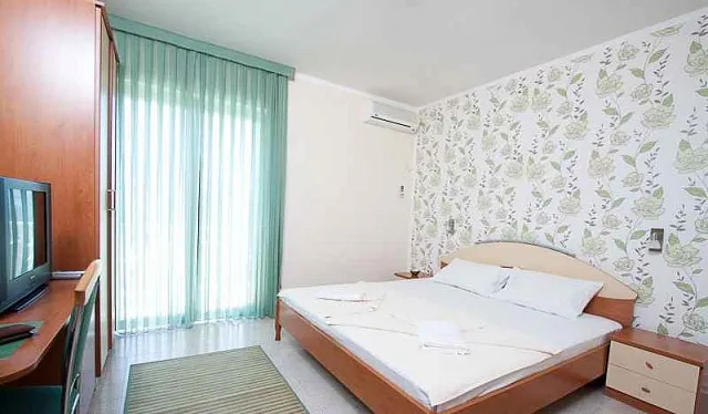 Villa-Hotel near the sea in Becici — photo 8