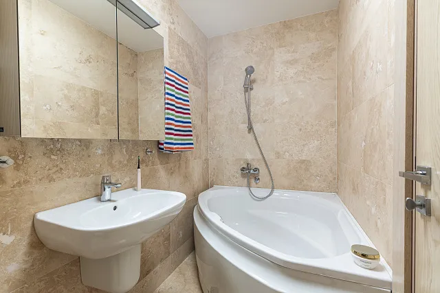 107 m² 3-Bedroom Apartment with Panoramic Sea View in Kostanjica — photo 19