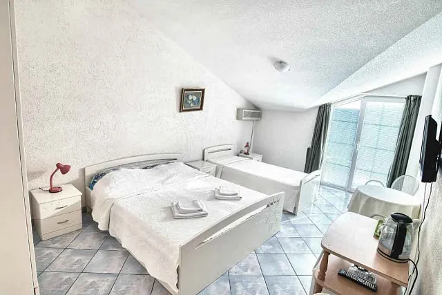 Mini-hotel in Budva — photo 9