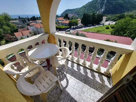 Hotel with 16 apartments in Buljarica — photo 2