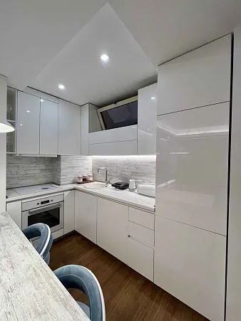Продаётся роскошная квартира в центре Будвы – 90 м² с гаражом — photo 2
