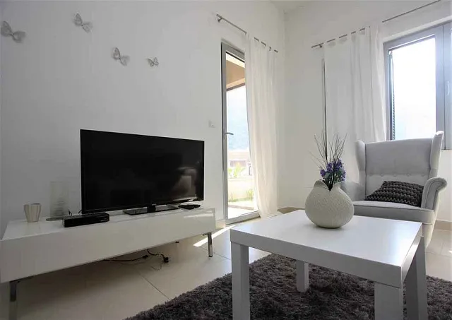 Stunning Sea View Rental Apartment Morinj — photo 8