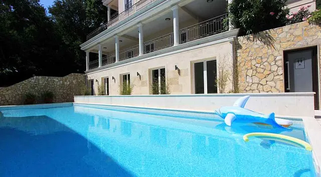 Apartments in villas in a luxury complex — photo 6