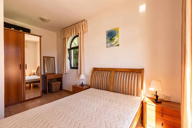 Cozy Seafront Apartment in Bigovo — with Terrace and Stunning Sea View — photo 4
