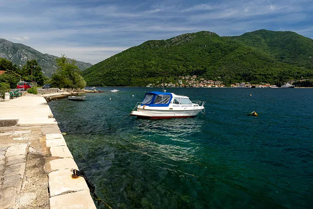 Fully Renovated Stone House with 3 Bedrooms and Spacious Terrace, Đurići