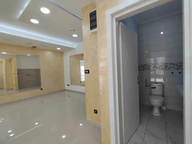 Commercial space with a terrace in Budva — photo 4