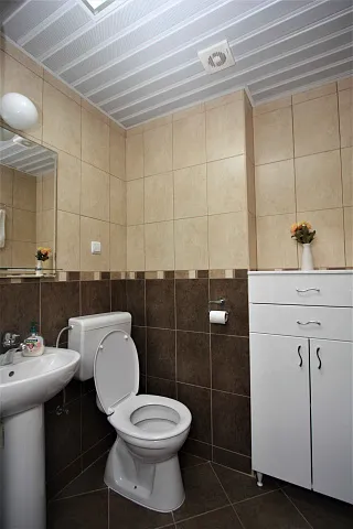 Walk to Beach Rental Studio Apartment In Budva — photo 7