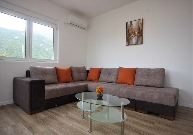 Apartment in Rafailovici  — photo 12