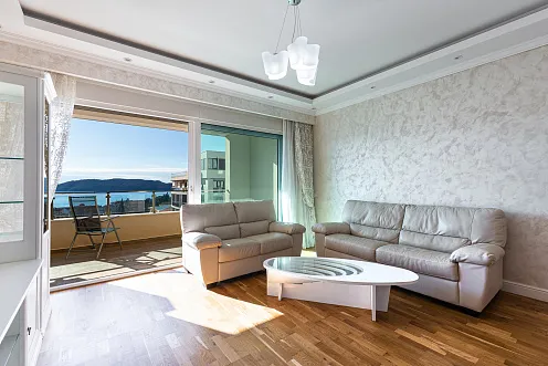 Seaview Luxury Apartment in Bečići