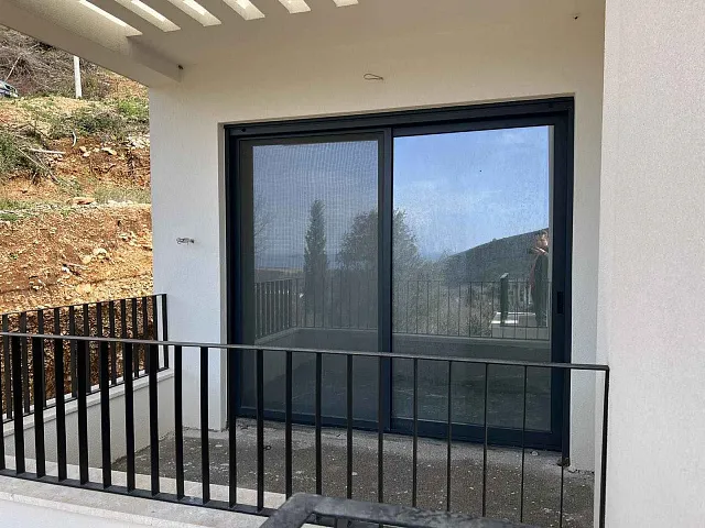 New villa with panoramic sea view in Buljarica — photo 8