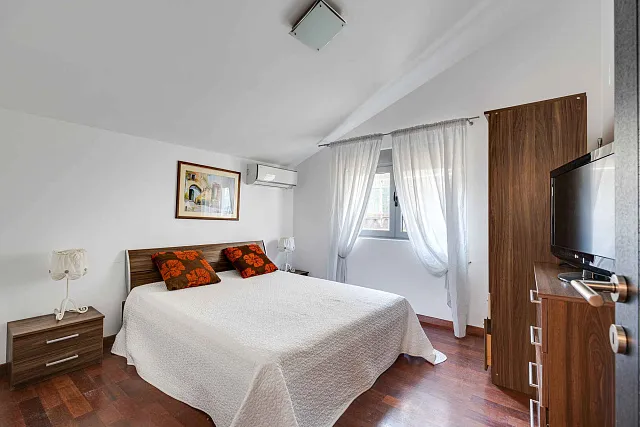 Two-Bedroom Apartment in Dobrota, Kotor — 61 m² — photo 6